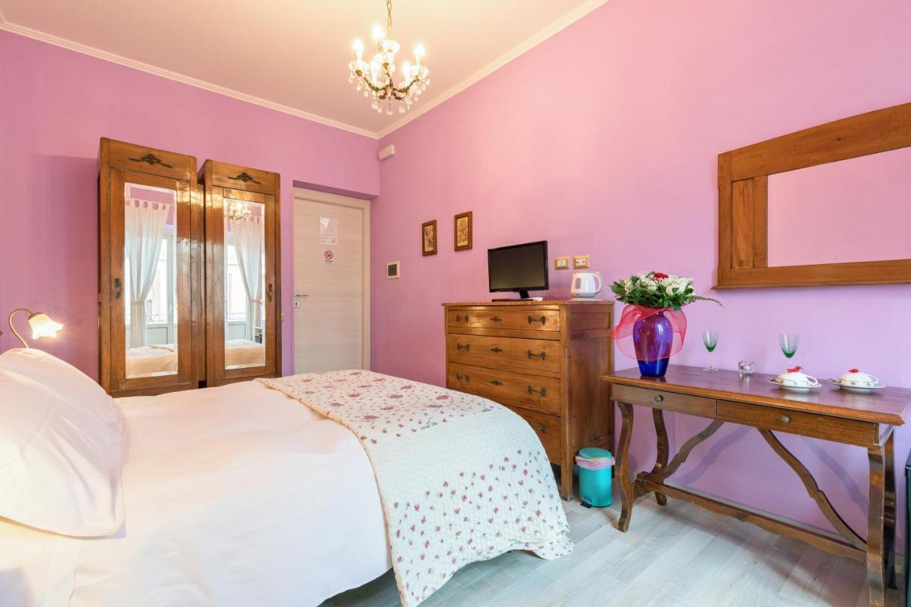 Bed & Breakfast A Roman Tale Rom